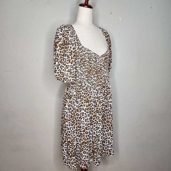 Faithful the Brand Ilaria Smocked Leopard Print Mini Dress Size‎ Large - Picture 5 of 16